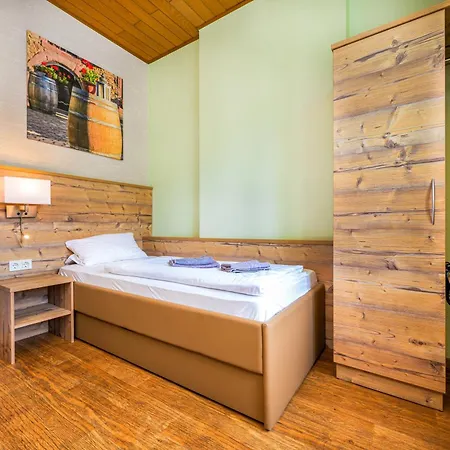 Altes Schulhaus Zeltingen-Rachtig