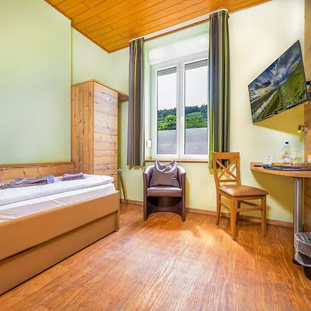 Altes Schulhaus Hotel 2*