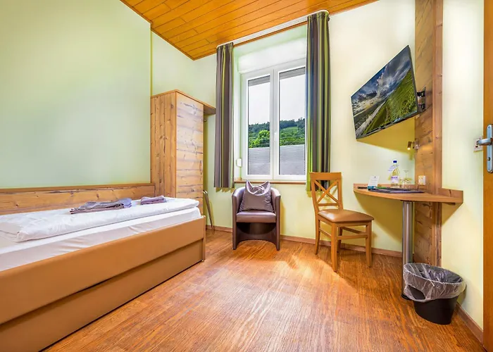 Altes Schulhaus Hotel 2*