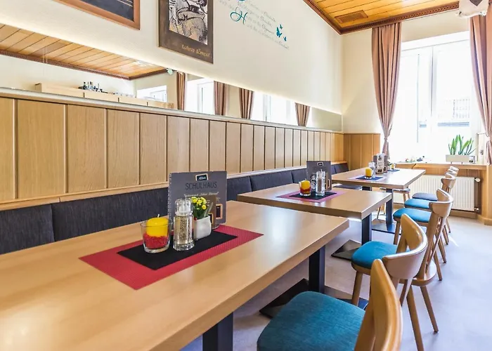 Altes Schulhaus Hotel 2*